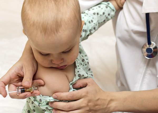 عوارض واکسن نوزاد